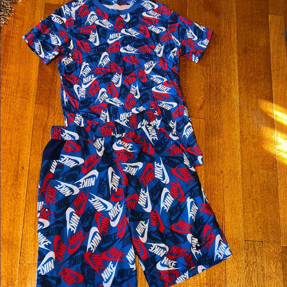 Boys Nike Set